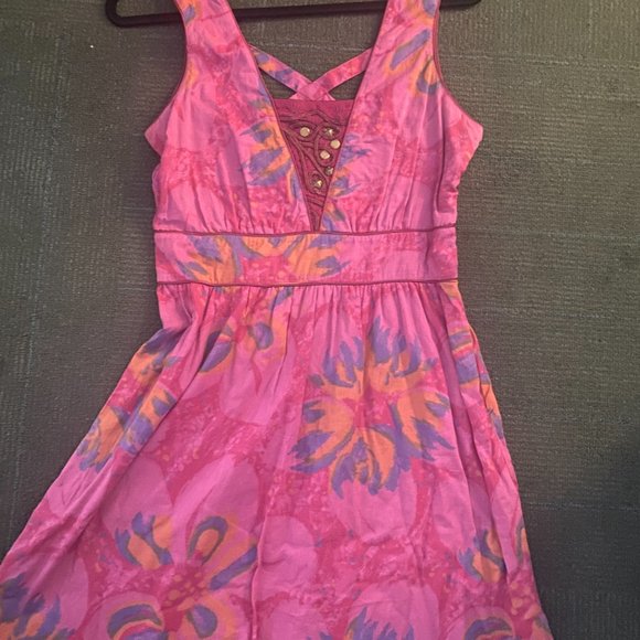 Timeless Mini Dress - Picture 6 of 10